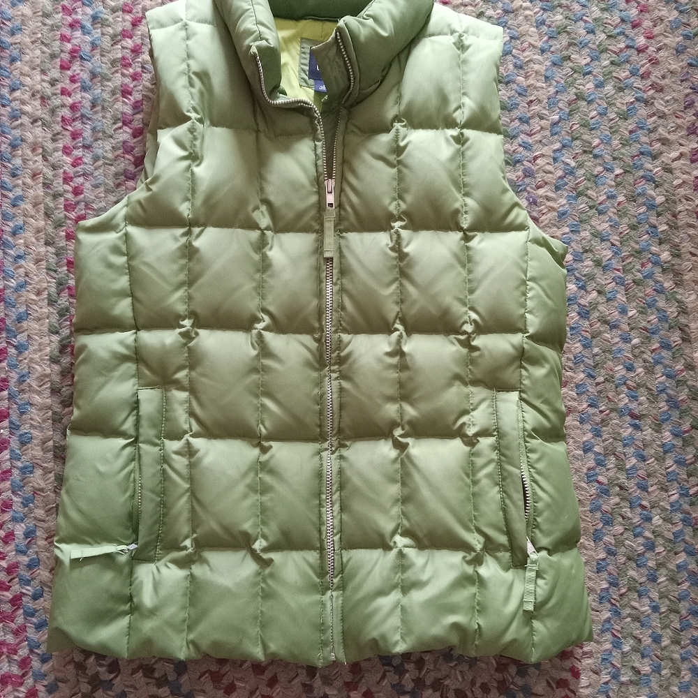 GAP Down Green Puffer Vest Size M